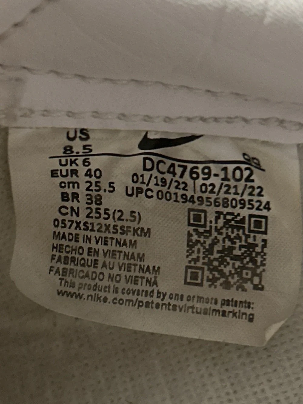 Nike Women’s Blazer Low 77 Sneakers